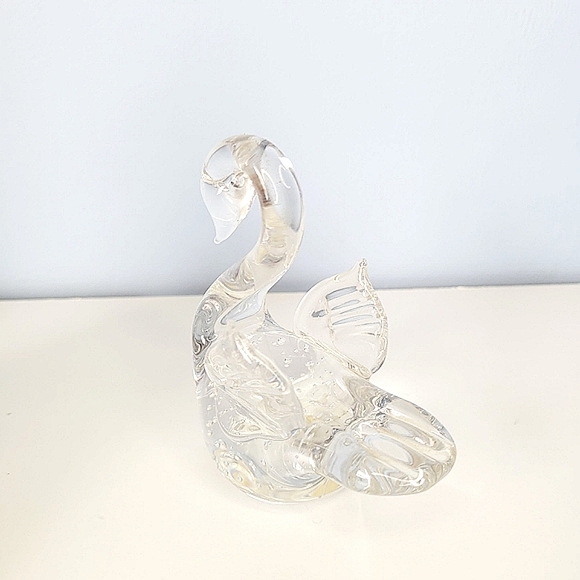 Hand Blown Art Glass Swan Sculpture Paperweight - Picture 5 of 9